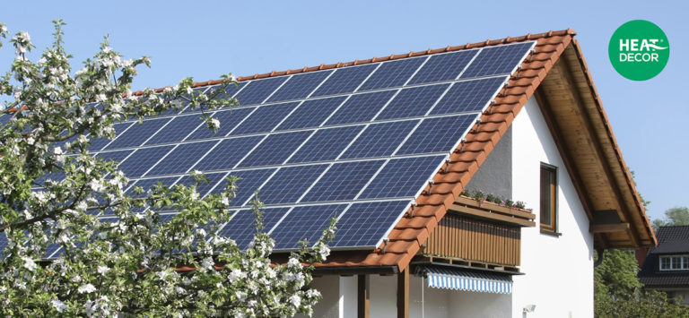 Správne nainštalovaná  a nastavená fotovoltika na streche domu vám môže výrazne ušetriť náklady na energie